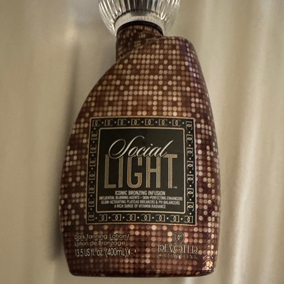 Devoted Creations Social Light Dark Tanning Lotion - Brown - Picture 1 of 2